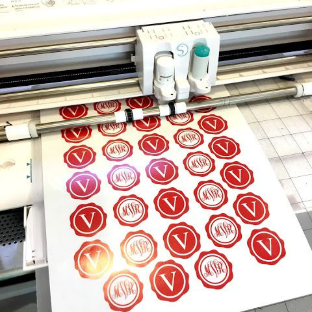 Sticker Plotter Cutting